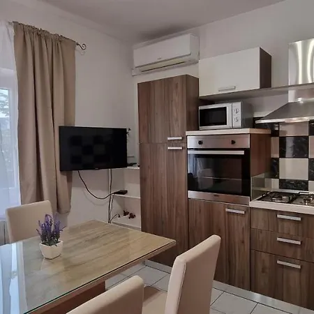 Ane Apartment *